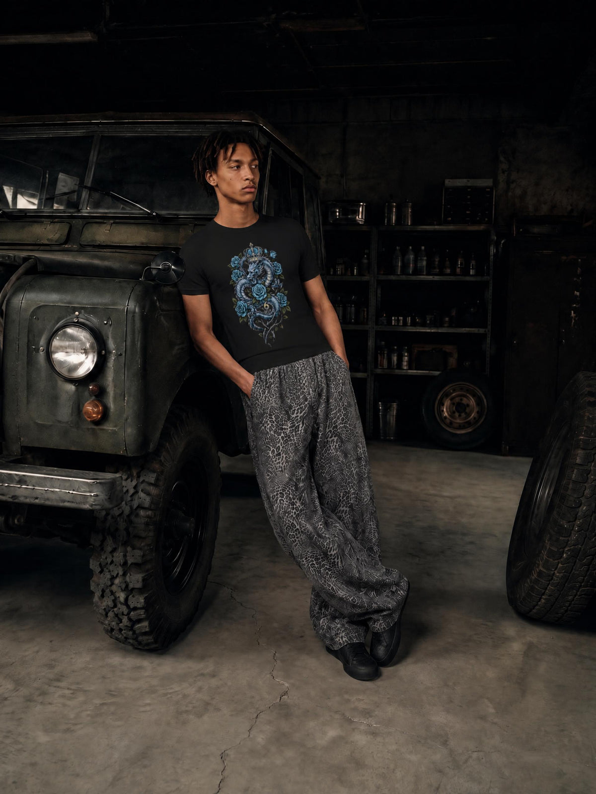 6deep.co Performance Logo Short Sleeve T-Shirt Black
